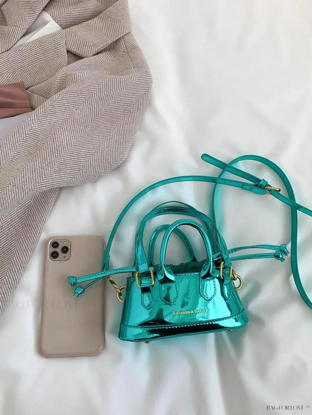 BagForLove - Lady's Little Treasure A Must-Have PU Contrast-Colored Handbag