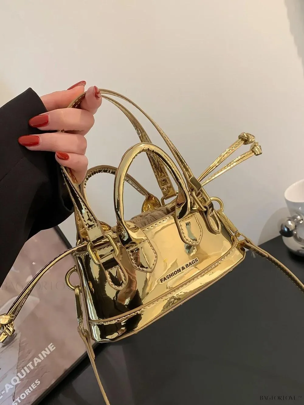BagForLove - Lady's Little Treasure A Must-Have PU Contrast-Colored Handbag