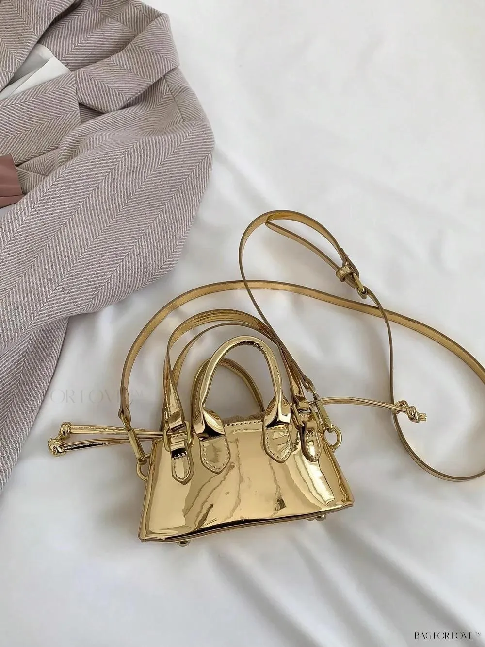 BagForLove - Lady's Little Treasure A Must-Have PU Contrast-Colored Handbag