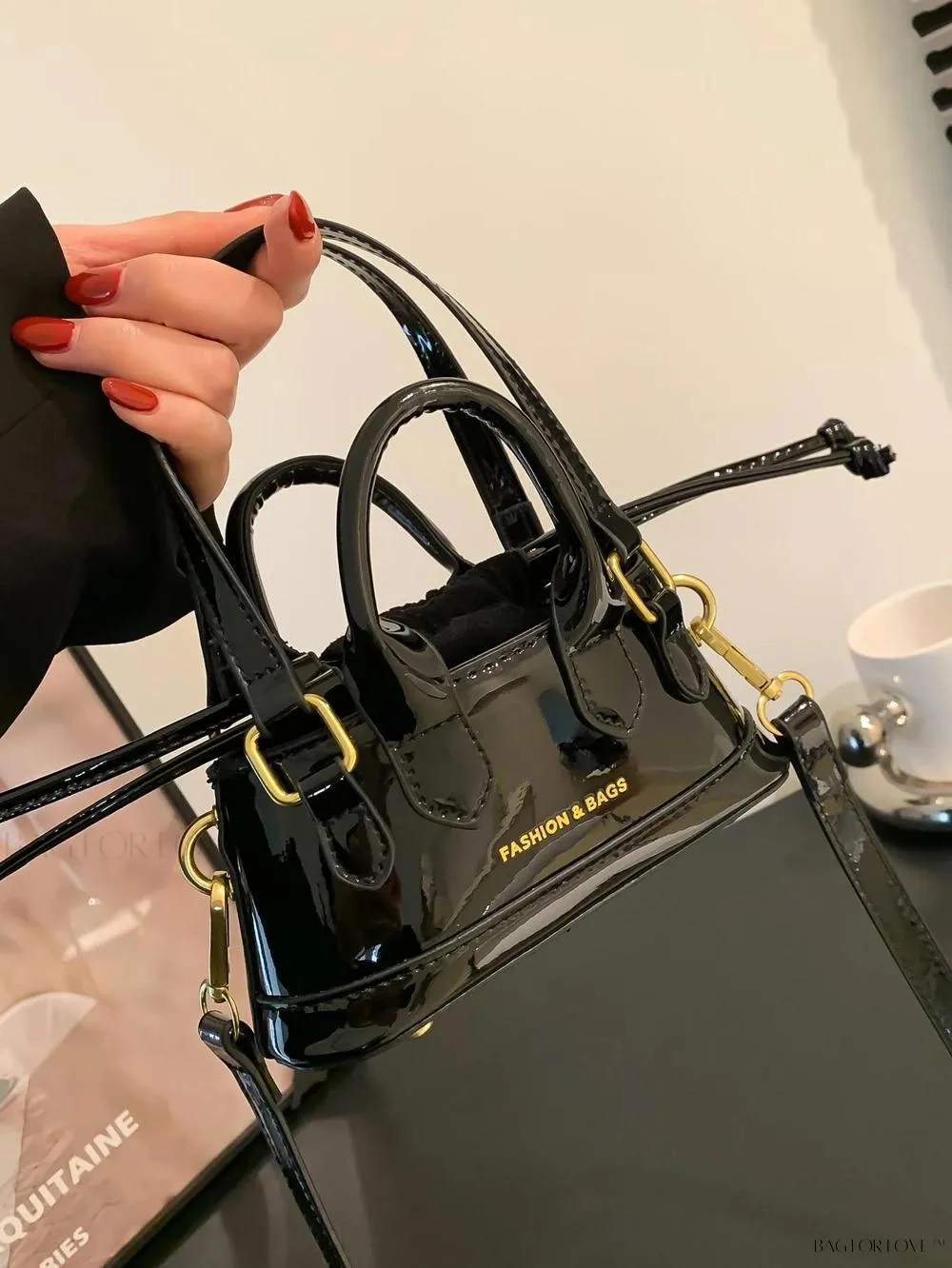 BagForLove - Lady's Little Treasure A Must-Have PU Contrast-Colored Handbag