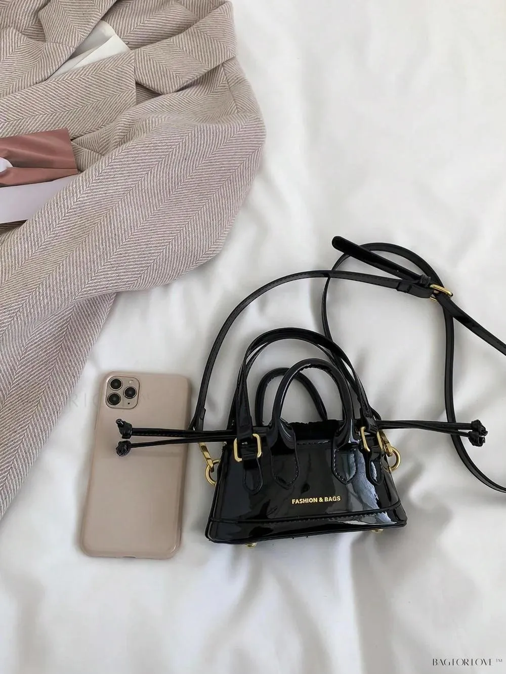 BagForLove - Lady's Little Treasure A Must-Have PU Contrast-Colored Handbag