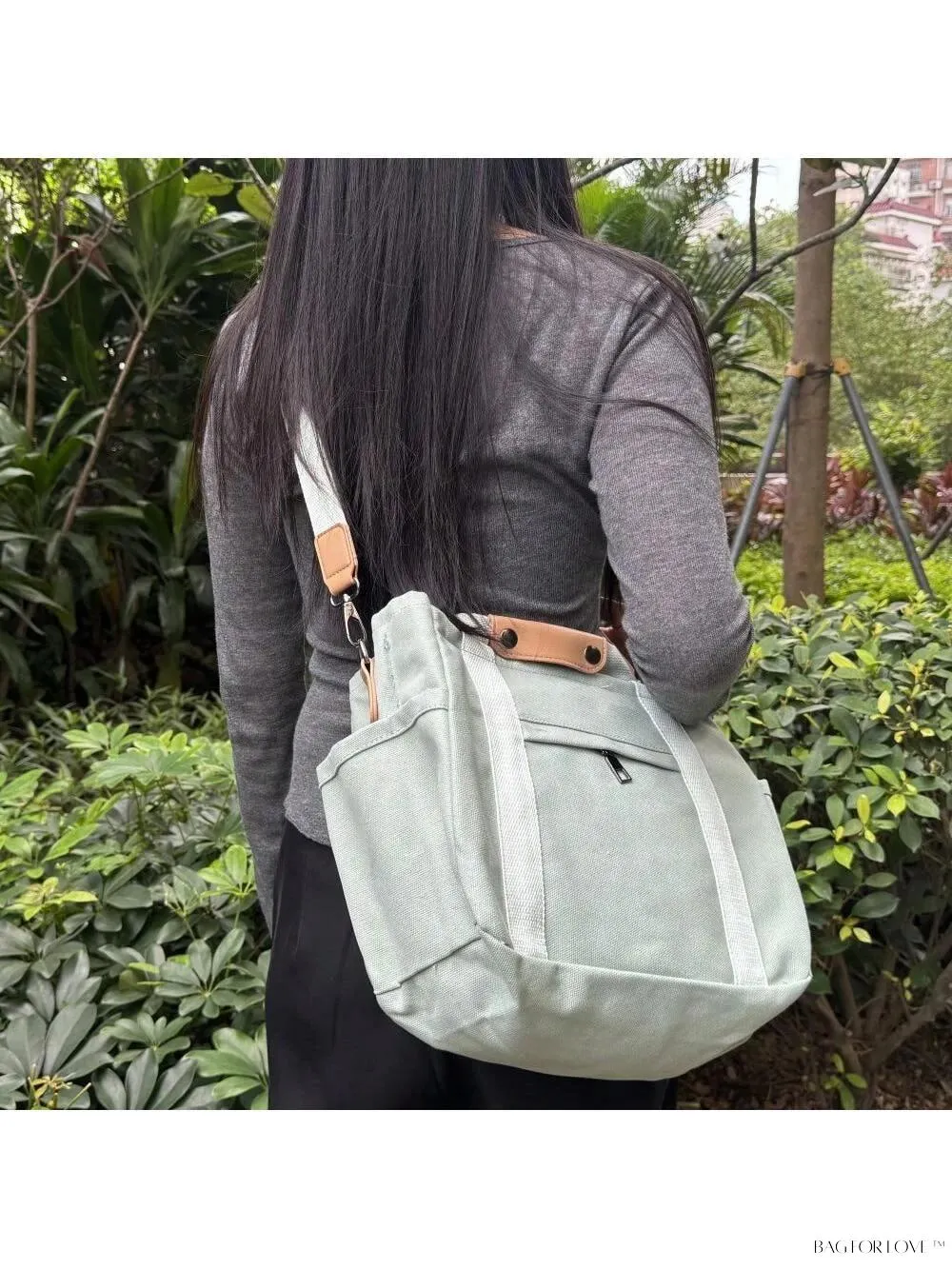 BagForLove - Practical and Chic Crossbody Bag with Storage Pockets for Women