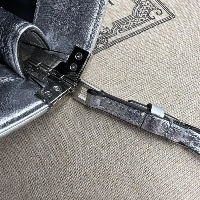 Charm - GG Bags - 011