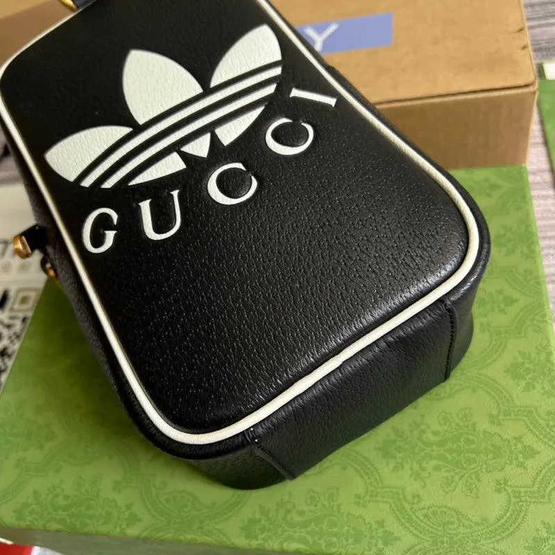Charm - GG Bags - 1219