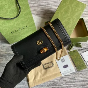 Charm - GG Bags - 1830