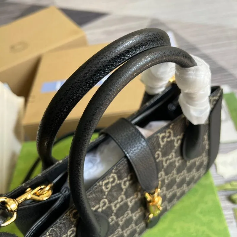 Charm - GG Bags - 493