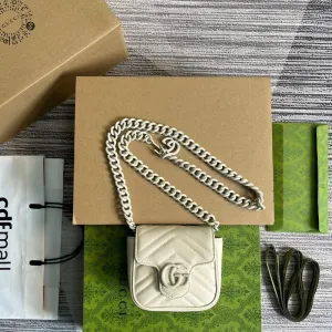 Charm - GG Bags - 724