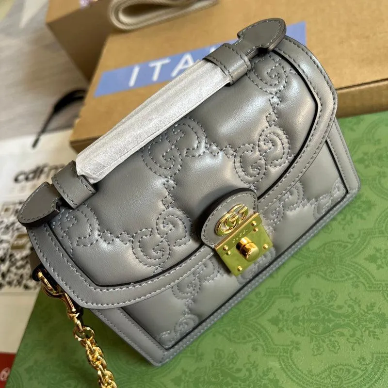 Charm - GG Bags - 900