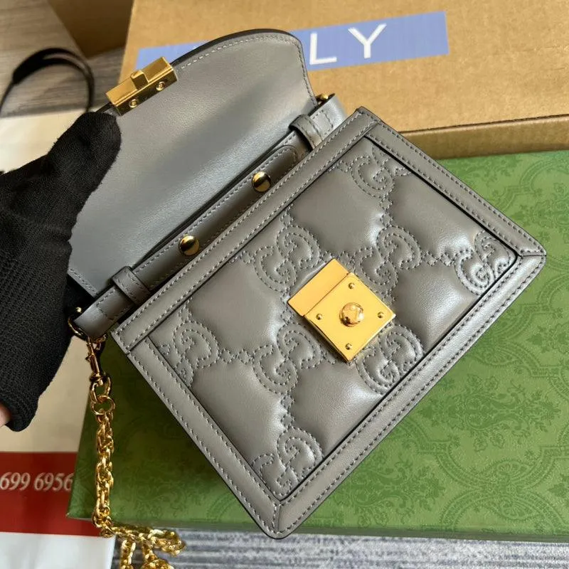 Charm - GG Bags - 900