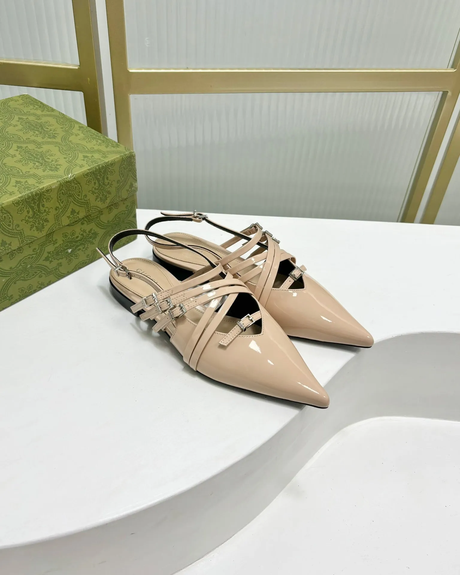 Classy GLOSSY SLINGBACK STRAPPY CREAM Long-lasting CALFSKIN BEIGE FLAT Gucci IN