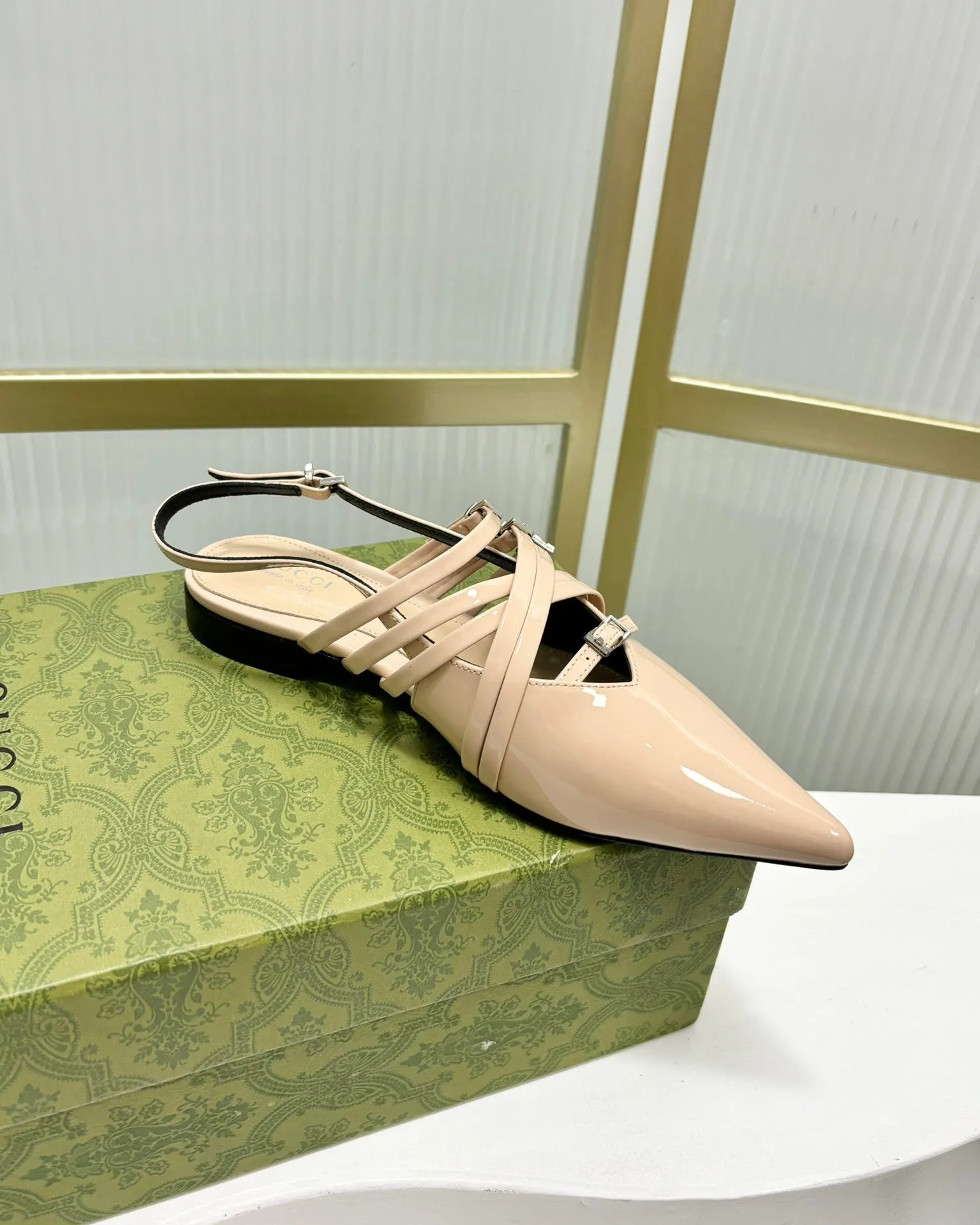 Classy GLOSSY SLINGBACK STRAPPY CREAM Long-lasting CALFSKIN BEIGE FLAT Gucci IN