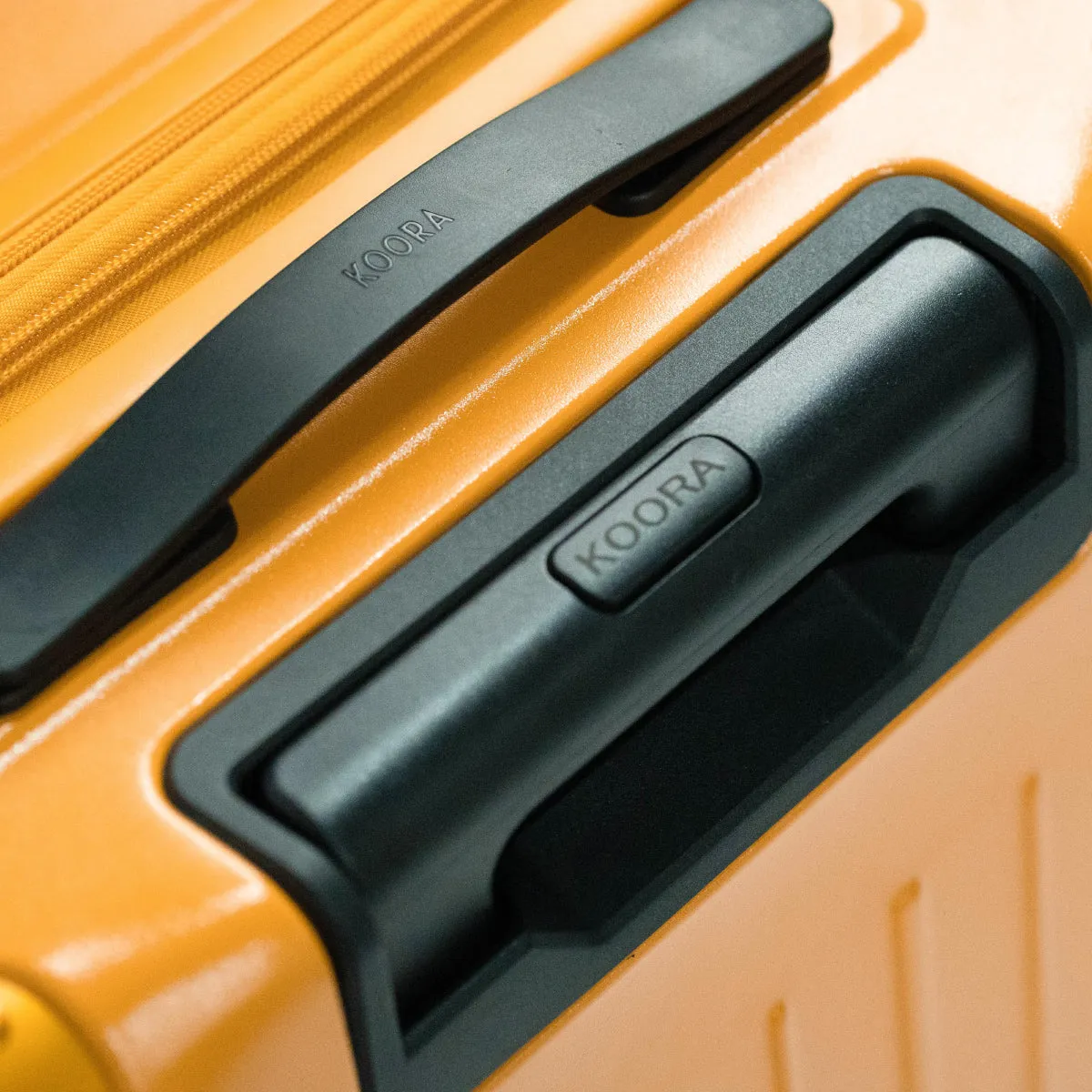 Eco Lite Expandable Checked In | Medium | Golden Yellow