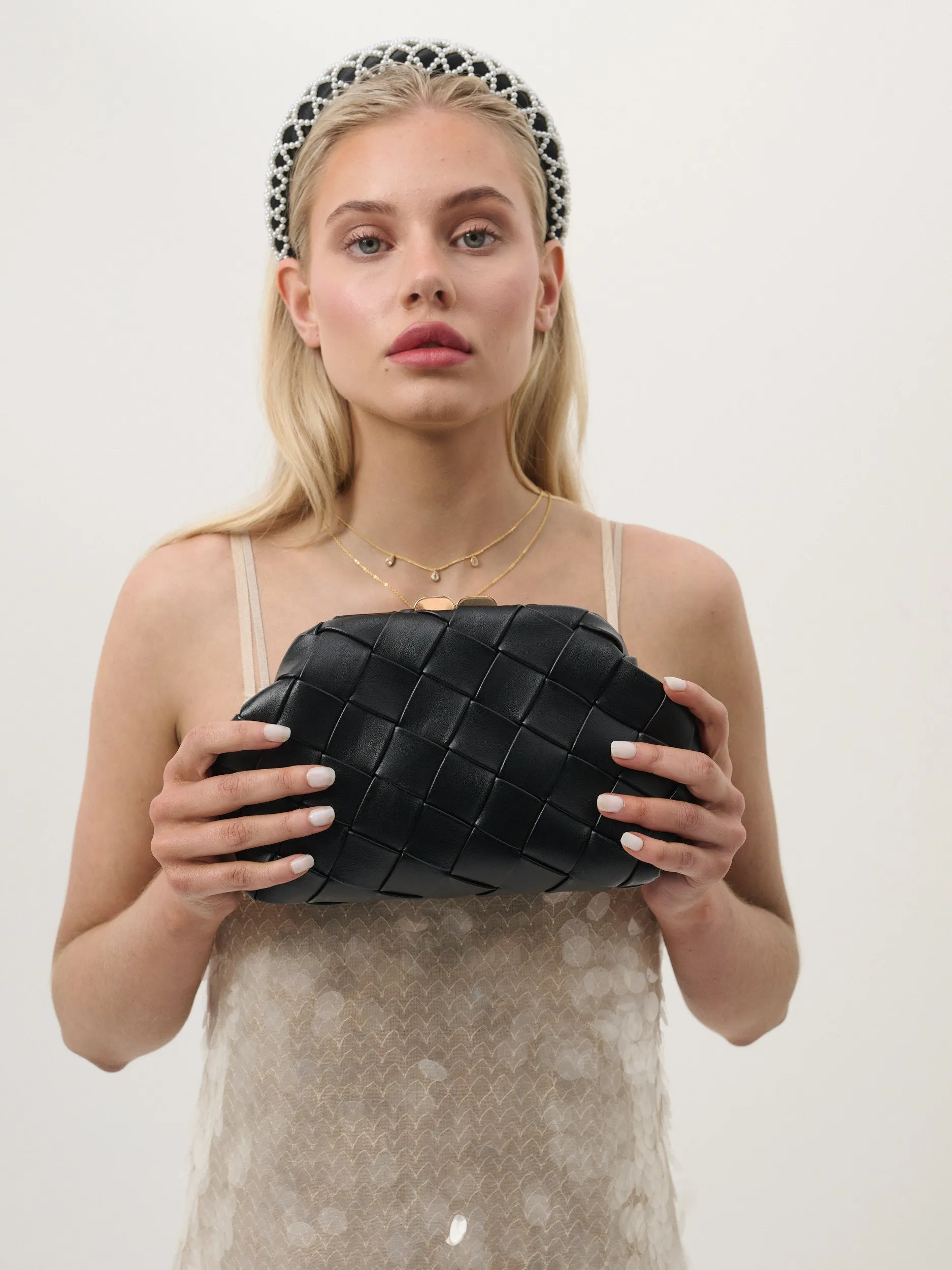 Gianna Woven Clutch Bag in Black