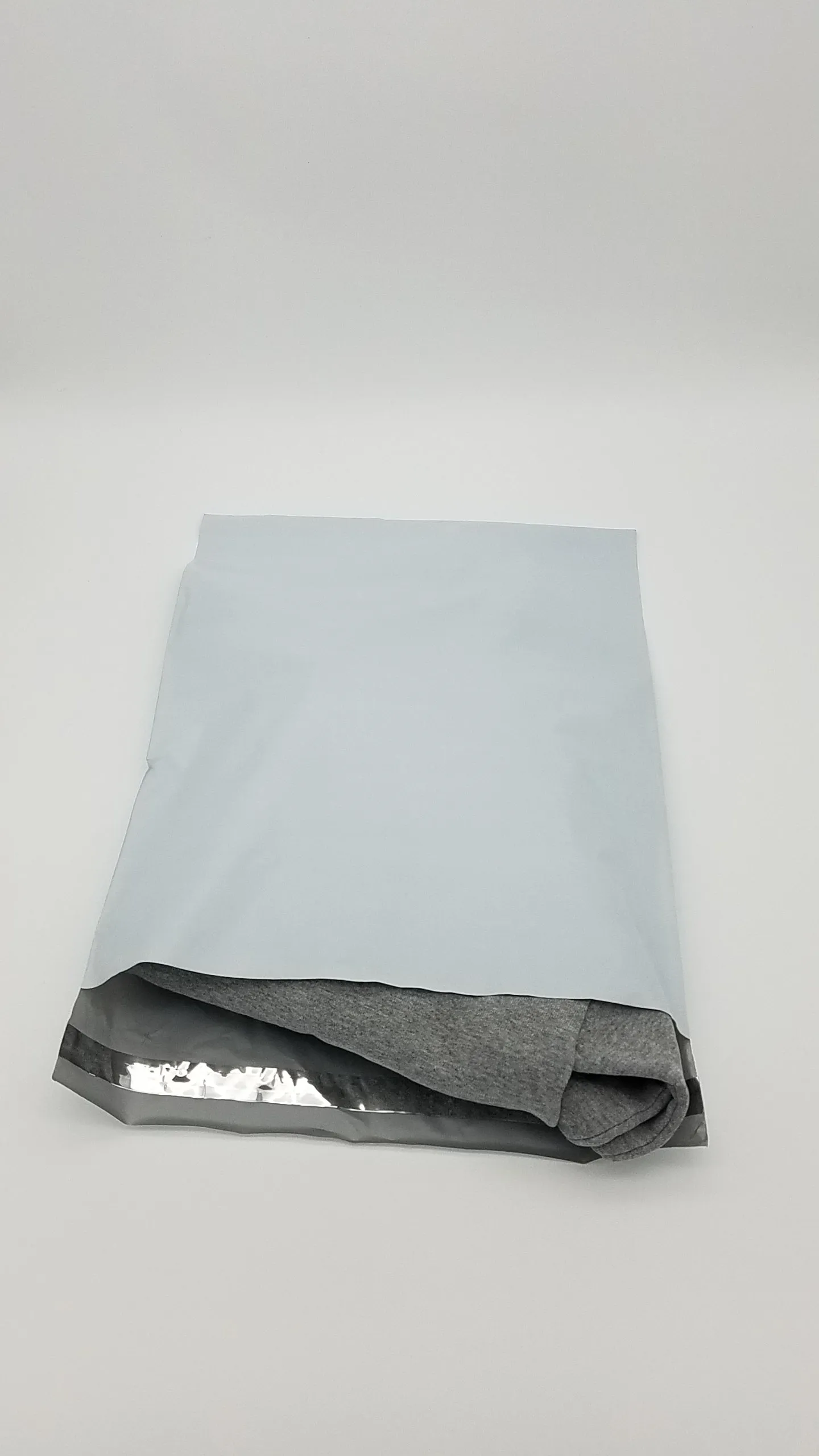 Poly Mailer / Shipping Bags / Apparel Bags (100/Pack)
