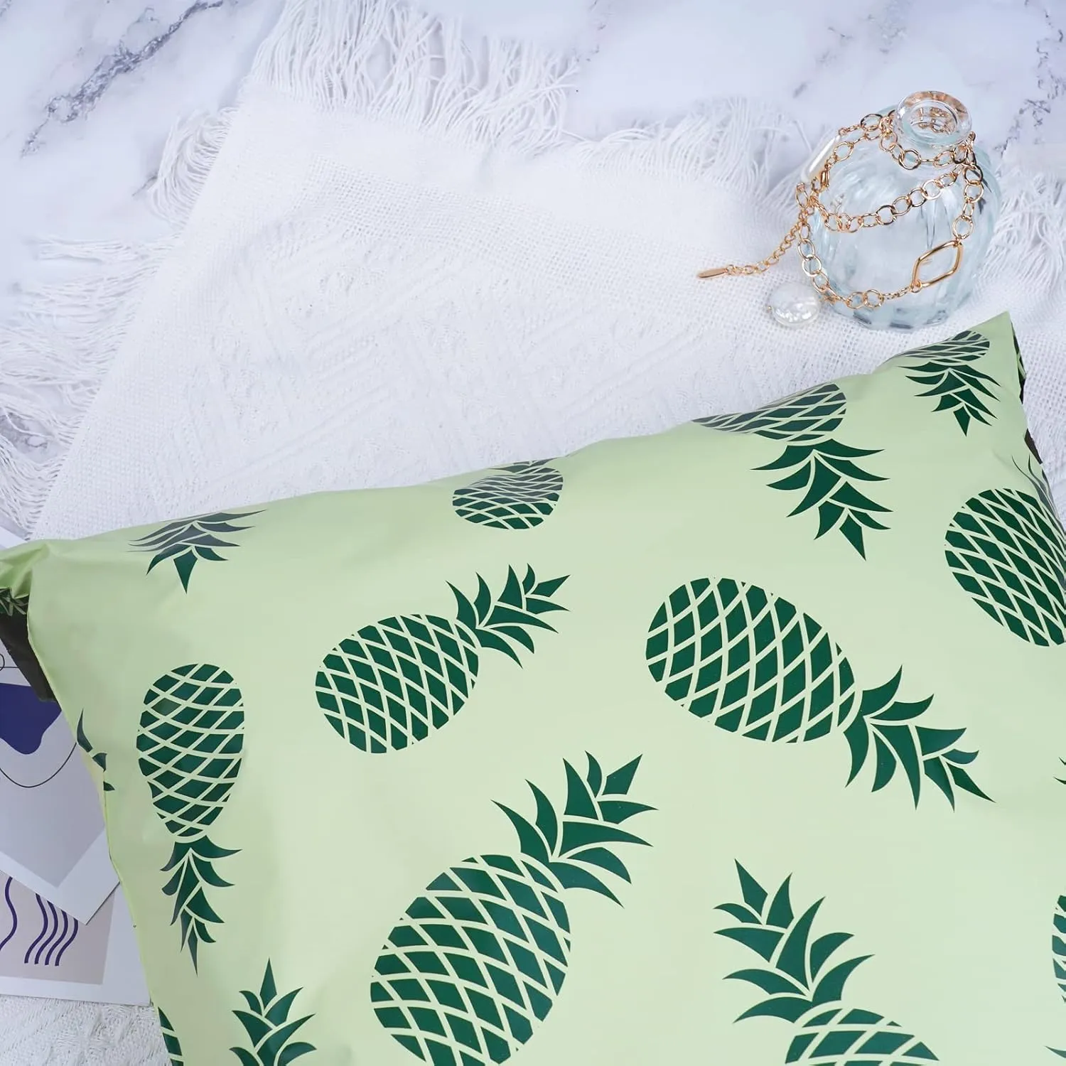 Poly Mailers 14.5x19 Inch Shipping Envelopes Large Size Pineapple Self Seal Plastic Bags for Small Business 80 Pack Ｐineapple
