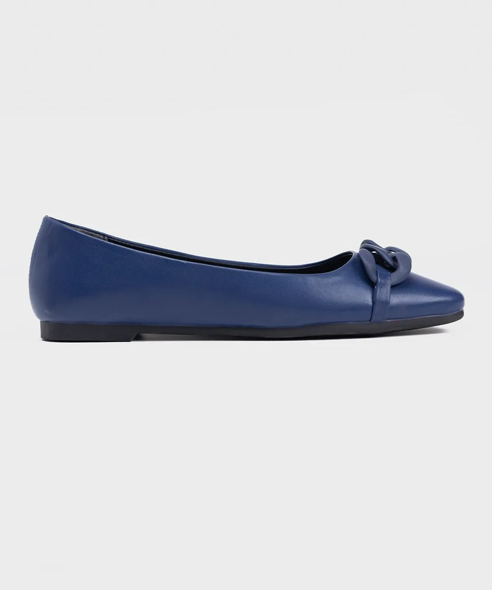 Pumps with Chain Buckle