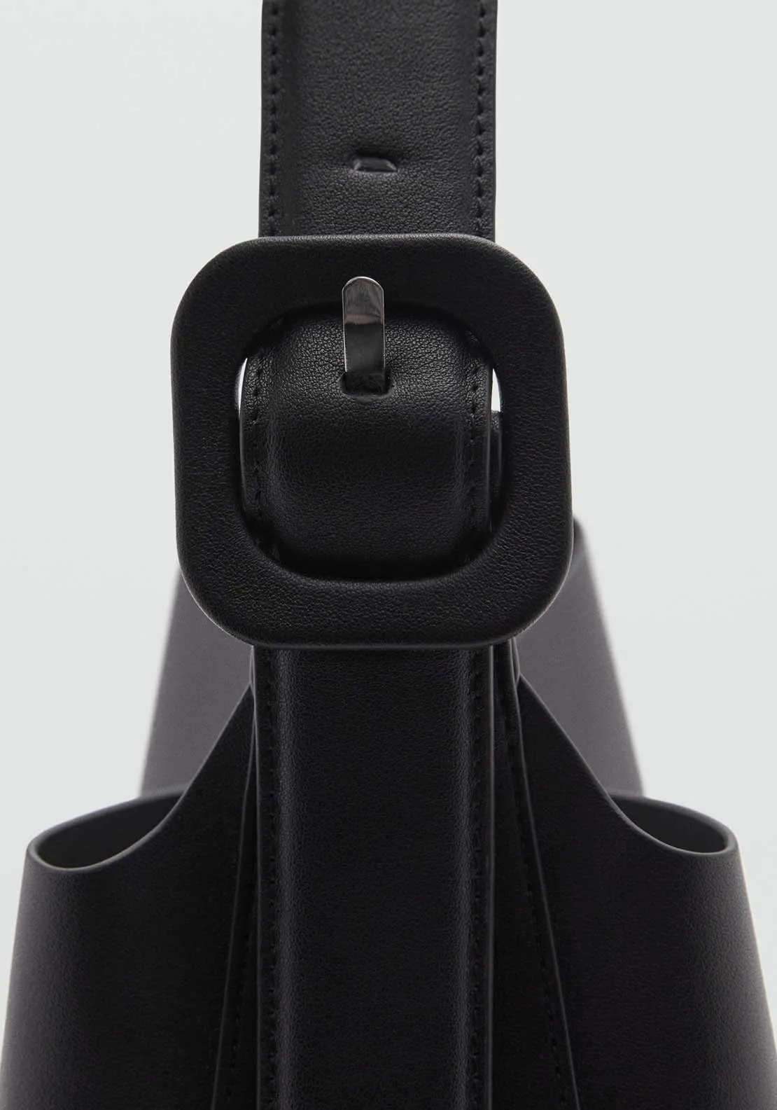 Shopper bag with buckle - Black
