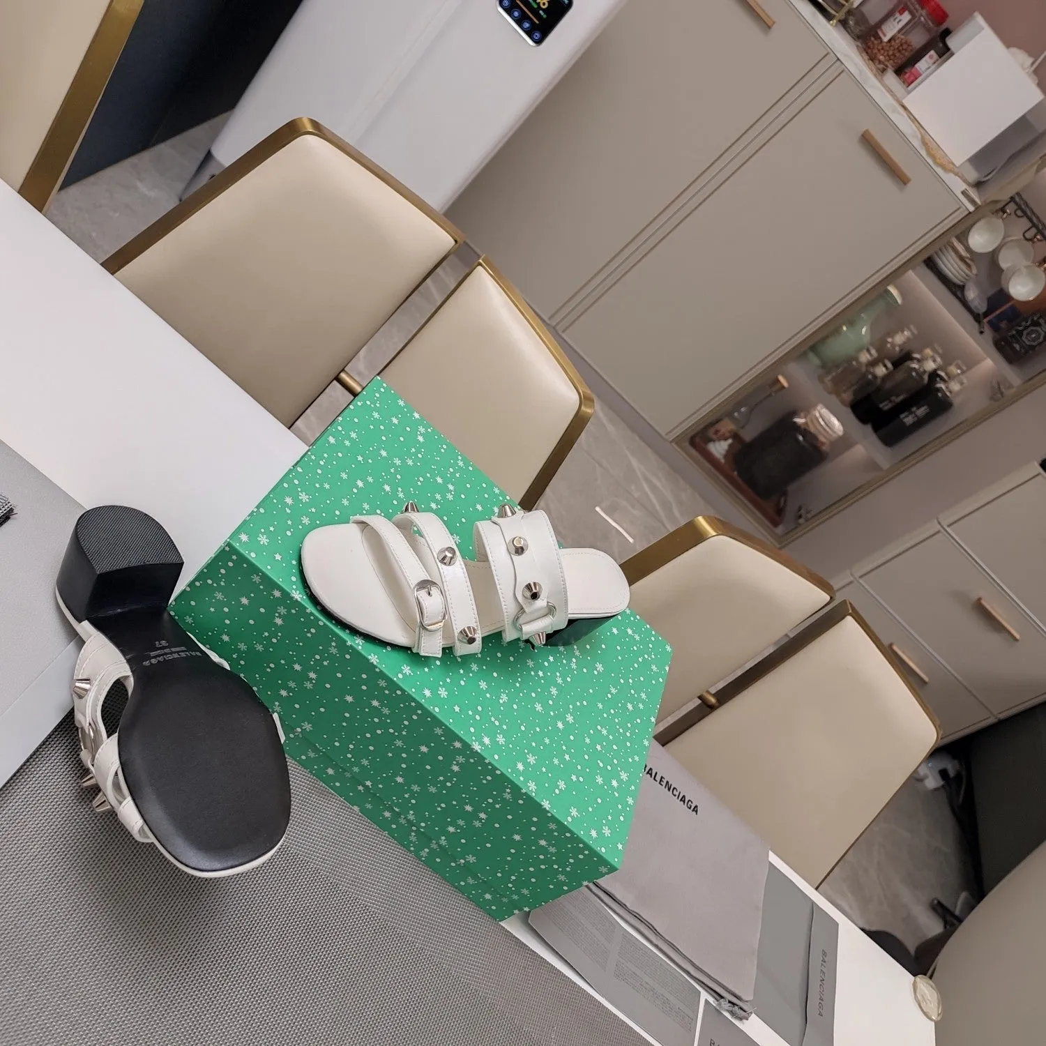 Special edition sale SANDALS IN WHITE MEDIUM Balanciaga STUDDED WAX-OIL Fully equipped SHEEPSKIN STRAPPY HEELED