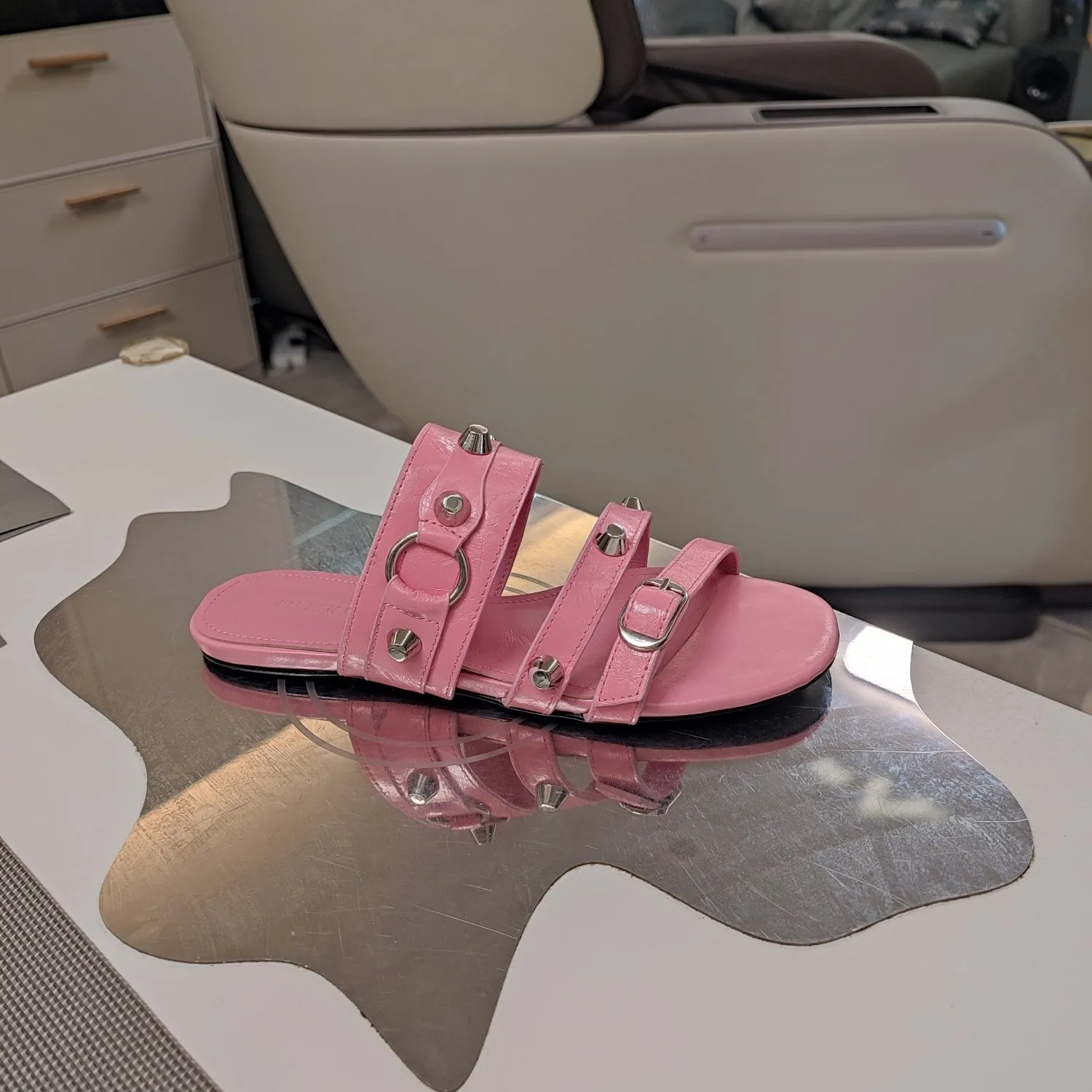 Tailored selection IN PINK SHEEPSKIN Accessible Balanciaga WAX-OIL WEWAK STUDDED SANDALS STRAPPY FLAT