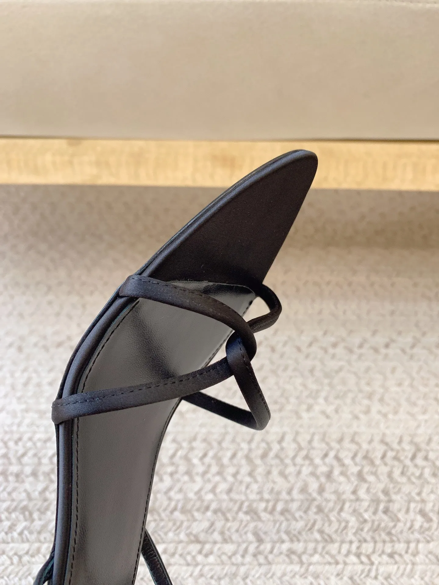 Winter savings Laurent STRAPPY IN Saint Proven track record SILK MID BLACK HEEL SANDALS