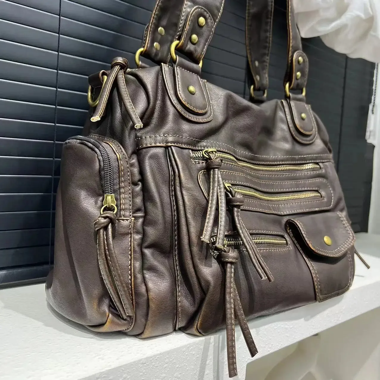 Y2K Leather Multi-Compartment Zipper Handbag